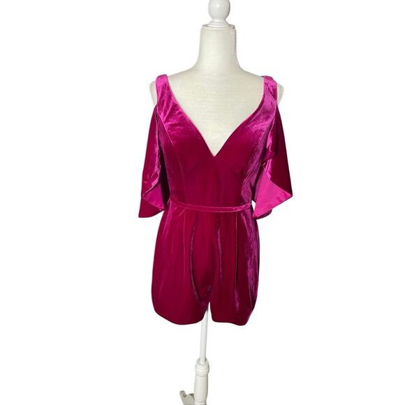 Mac Duggal Fuchsia Velvet Romper – Size 6 - Picture 2 of 8